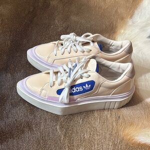 Adidas Women's Beige and Blue hyper sleek Sneakers